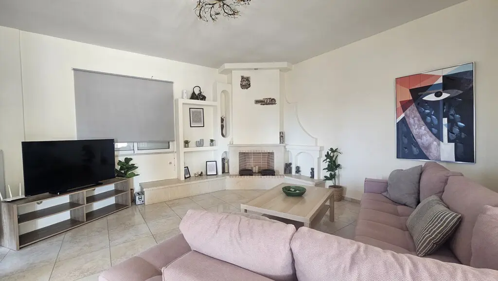 Villa Of 380 M² In Crete