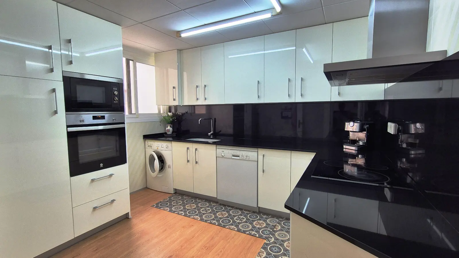 Apartment Of 115 M² In Ontinyent, Spain