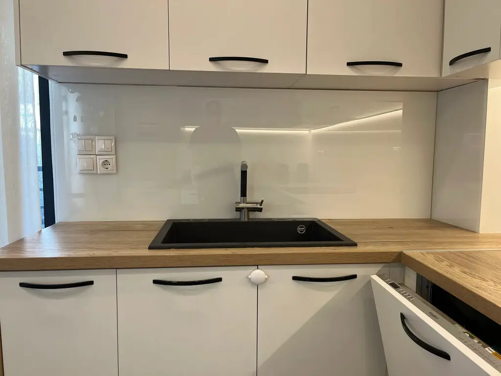Flat Of 82 M² In Athens