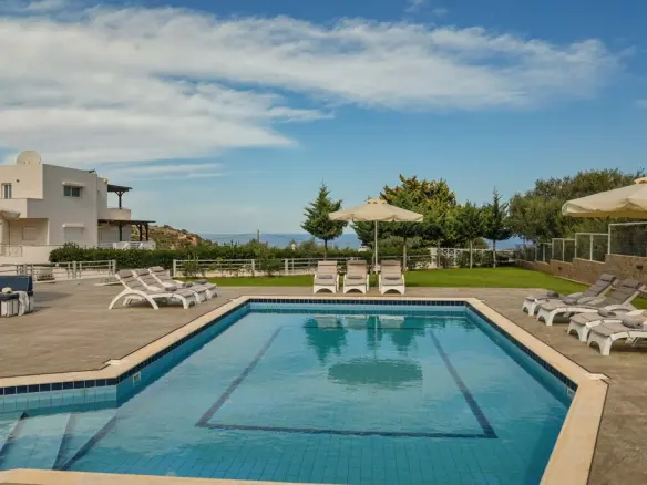 5-bedroom Villa In Neapoli, Greece (250 M²)
