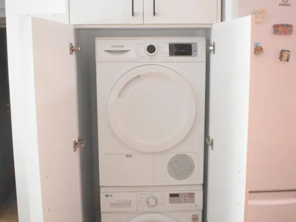 2-bedroom Flat In Exarchia – Neapoli, Greece (65 M²)