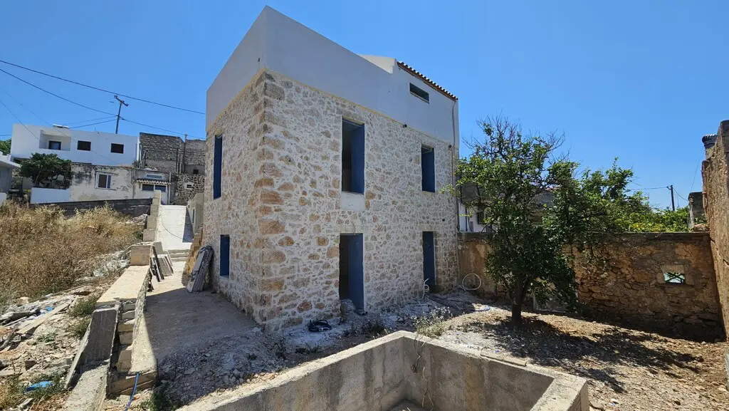 Maisonette Of 150 M² In Crete