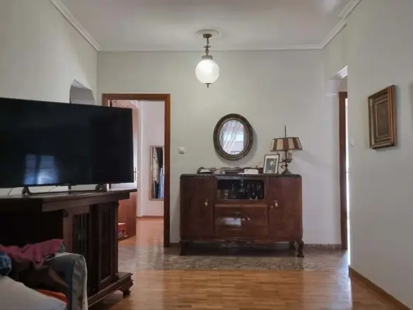 3-bedroom Flat In Charilaou, Greece (98 M²)