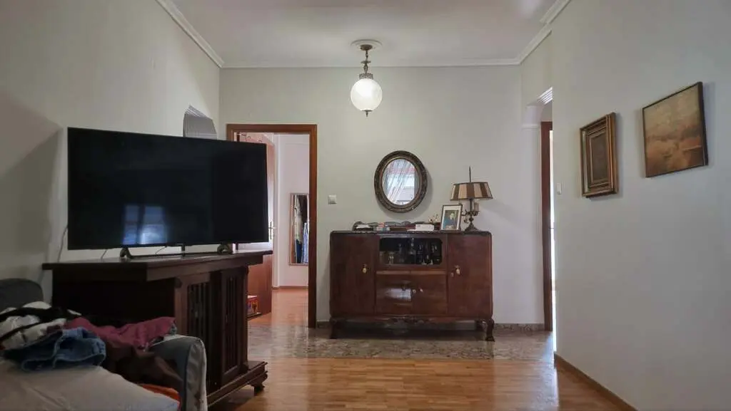 Flat Of 98 M² In Thessaloniki