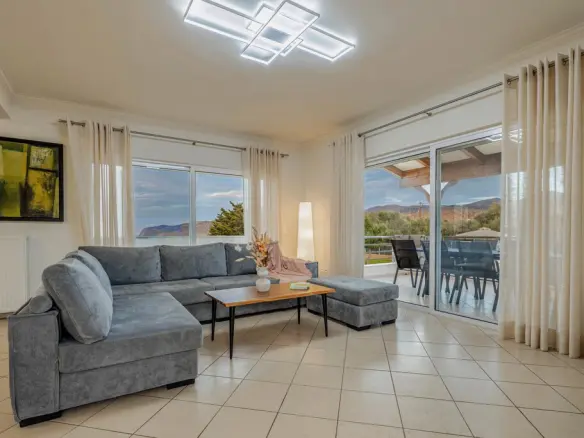 5-bedroom Villa In Neapoli, Greece (250 M²)