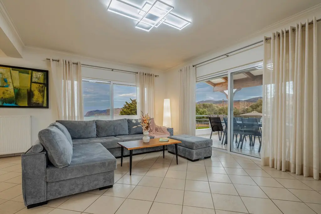 Villa Of 250 M² In Crete