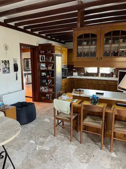 Villa Of 450 M² In The Suburbs Of Thessaloniki