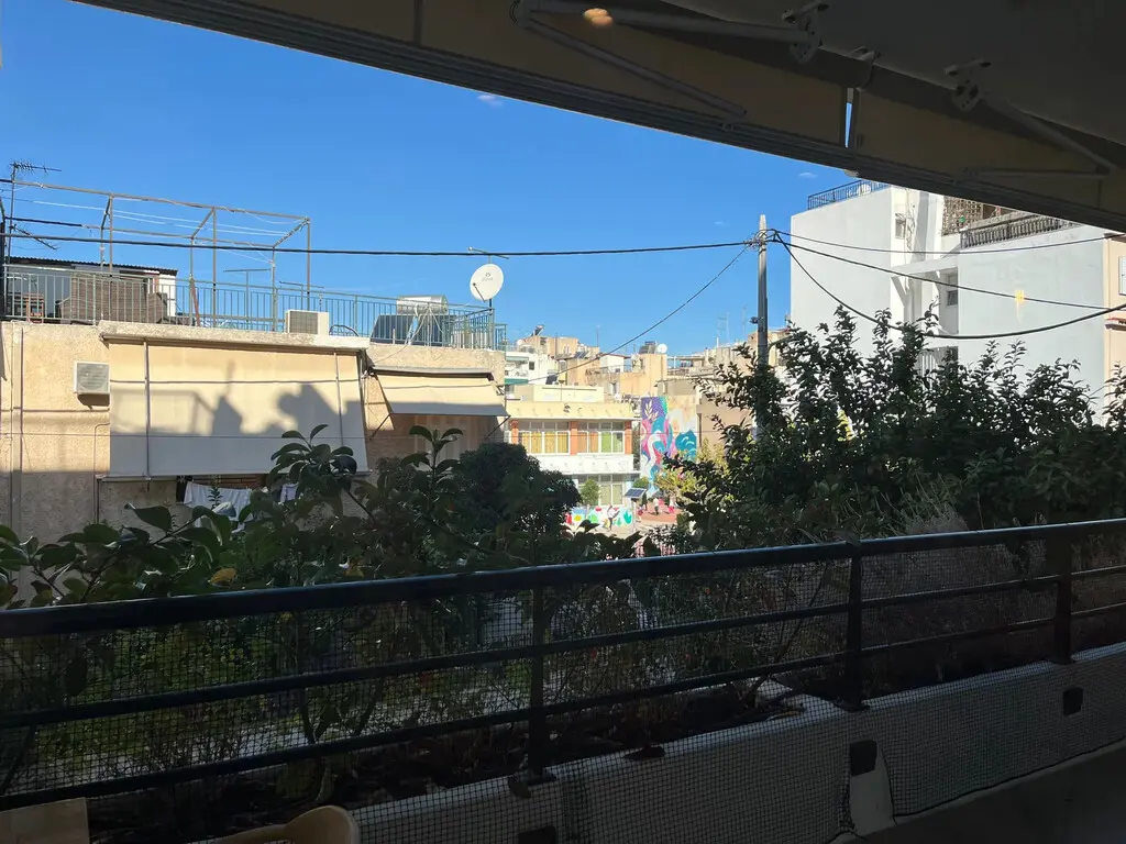 Flat Of 82 M² In Athens