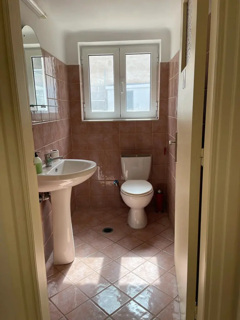 Flat Of 164 M² In Athens