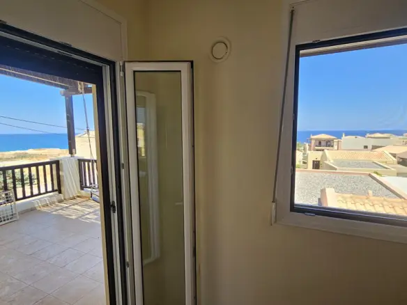 2-bedroom Flat In Geropotamos, Greece (69 M²)