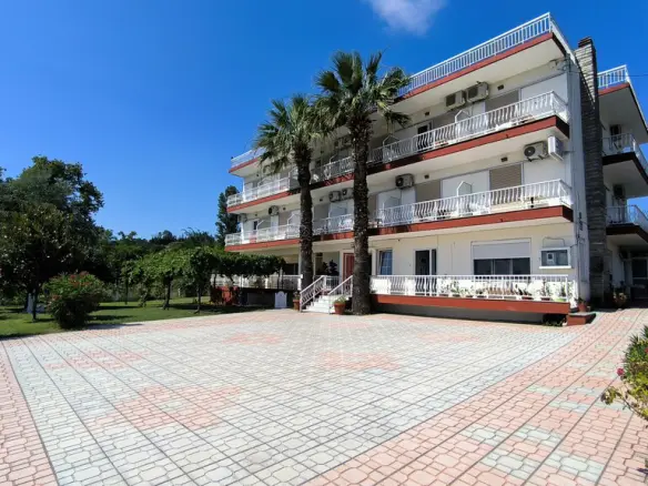 Hotel Of 790 M² On The Olympic Coast