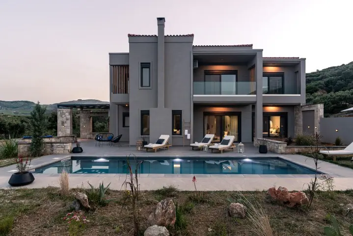 Villa Of 250 M² In Crete
