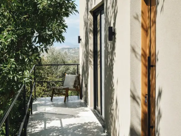 3-bedroom Villa In Moires, Greece (140 M²)