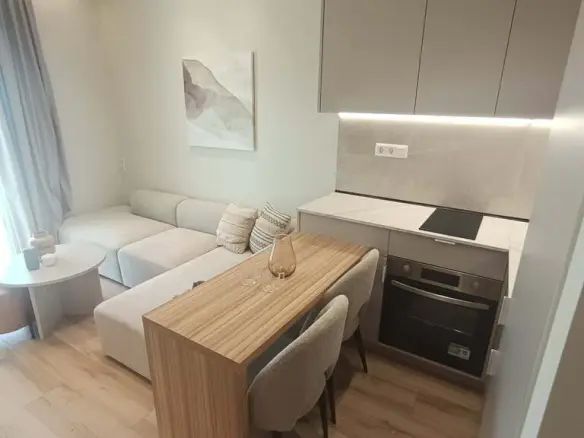 1-bedroom Flat In Center Of Thessaloniki, Greece (40 M²)