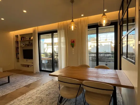 Flat Of 82 M² In Athens