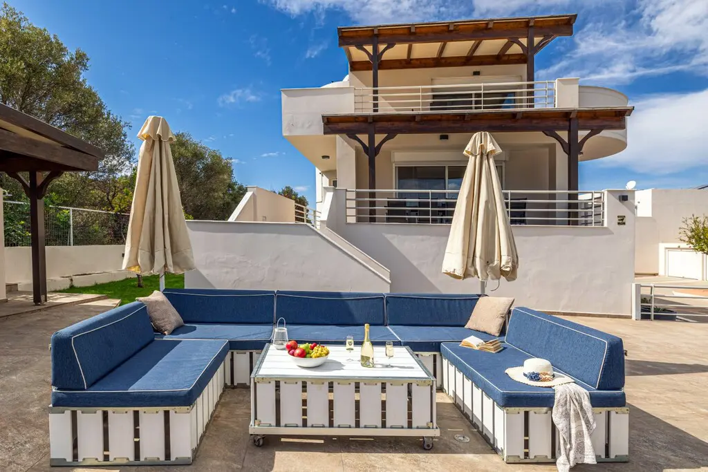 Villa Of 250 M² In Crete