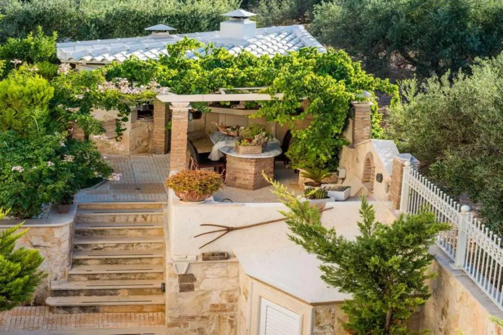 Villa Of 506 M² In Crete