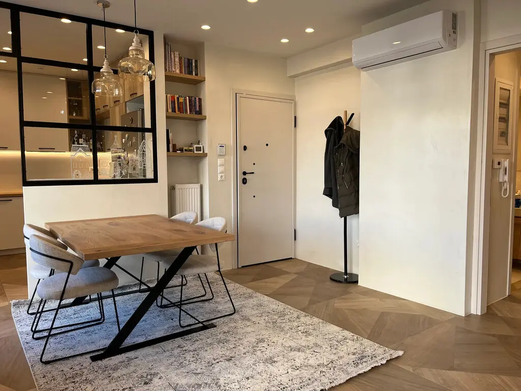 Flat Of 82 M² In Athens