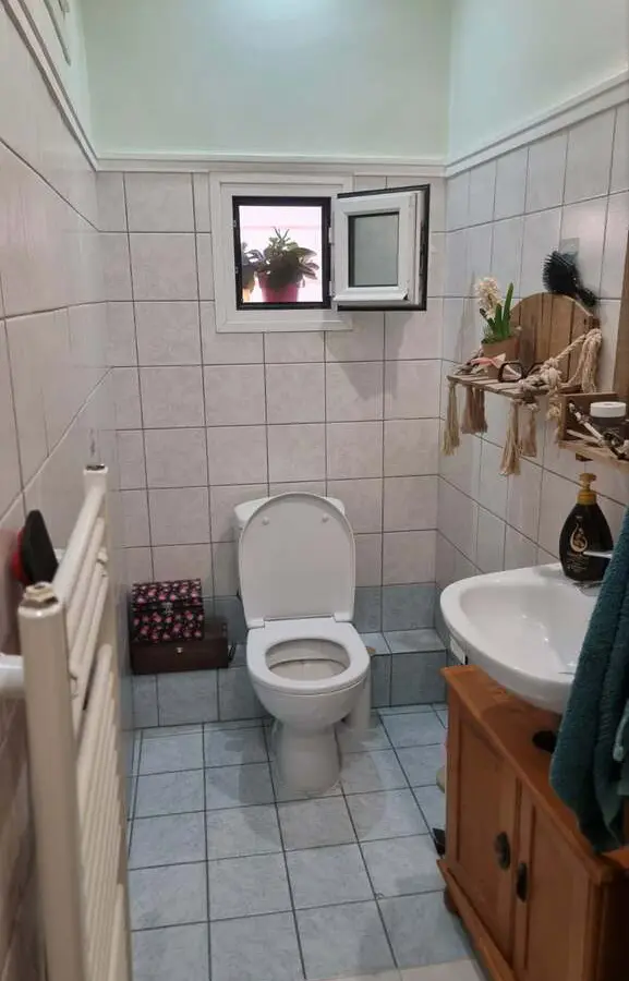 Flat Of 98 M² In Thessaloniki