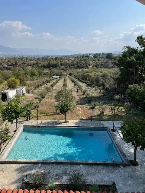 Villa Of 450 M² In The Suburbs Of Thessaloniki