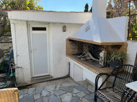 3-bedroom Detached House In Keratea, Greece (110 M²)