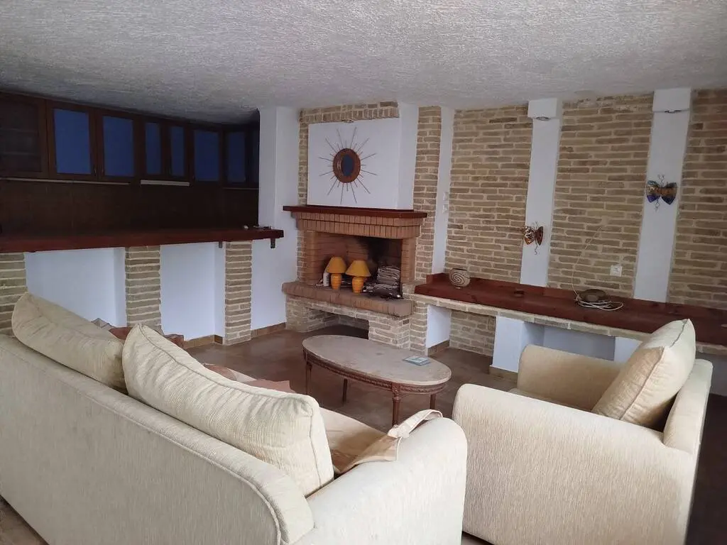 Detached House Of 190 M² In Peloponnese