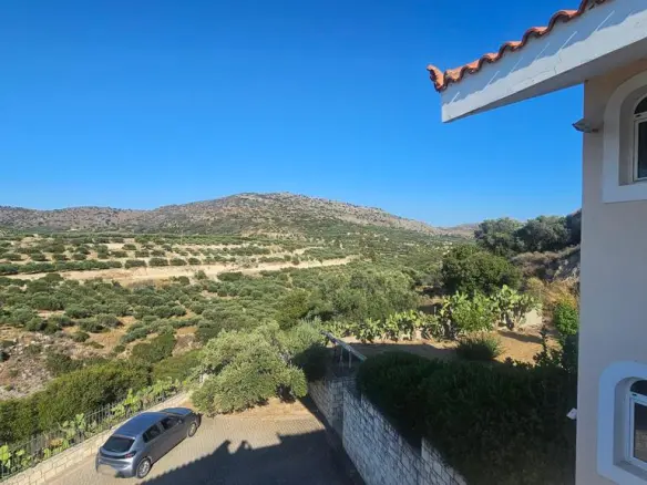 4-bedroom Villa In Gouves, Greece (380 M²)