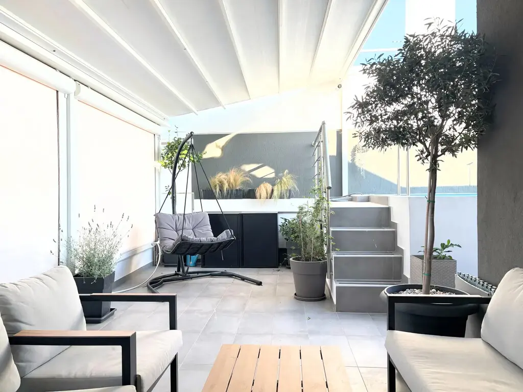 Maisonette Of 140 M² In Athens