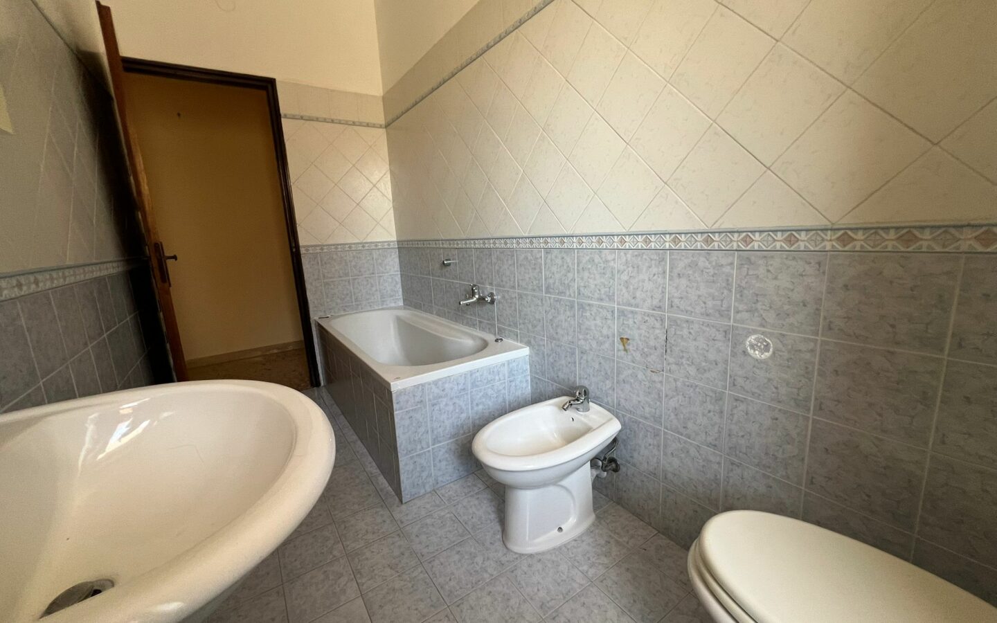 Apartment Of 138 M² In Ferrero