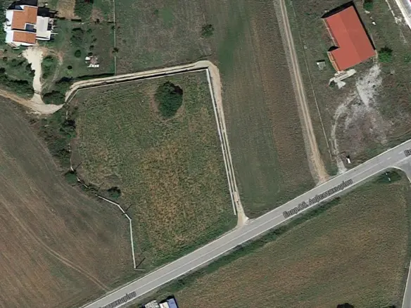 Land Of 5000 M² In Thessaloniki