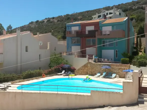 4-bedroom Detached House In Marathonas, Greece (165 M²)