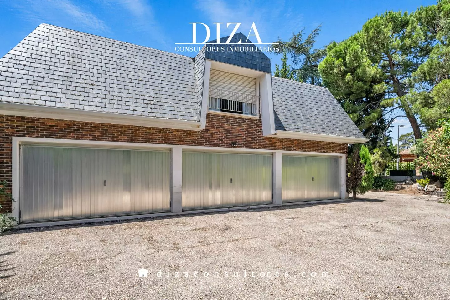 4268461-06760d61 Villa Of 500 M² With Exclusivity In Somosaguas