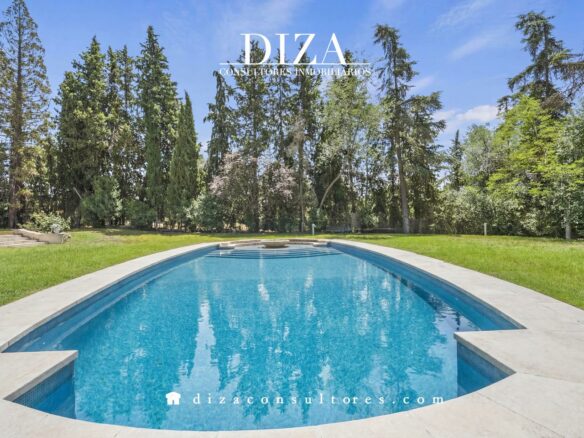 Villa Of 500 M² With Exclusivity In Somosaguas