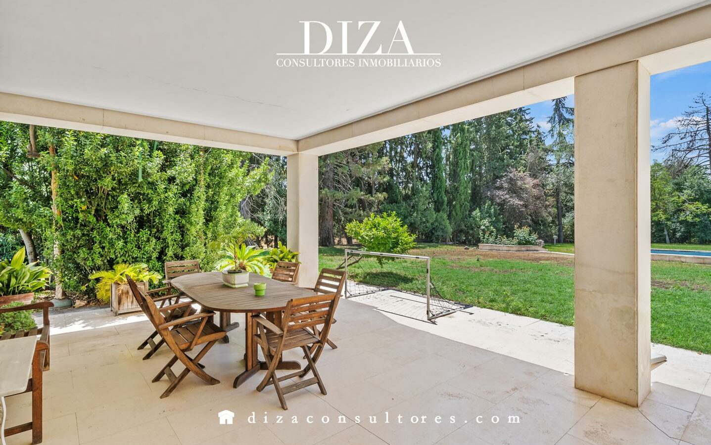Villa Of 500 M² With Exclusivity In Somosaguas