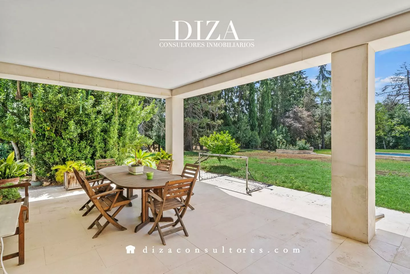 4268461-8a44361a Villa Of 500 M² With Exclusivity In Somosaguas