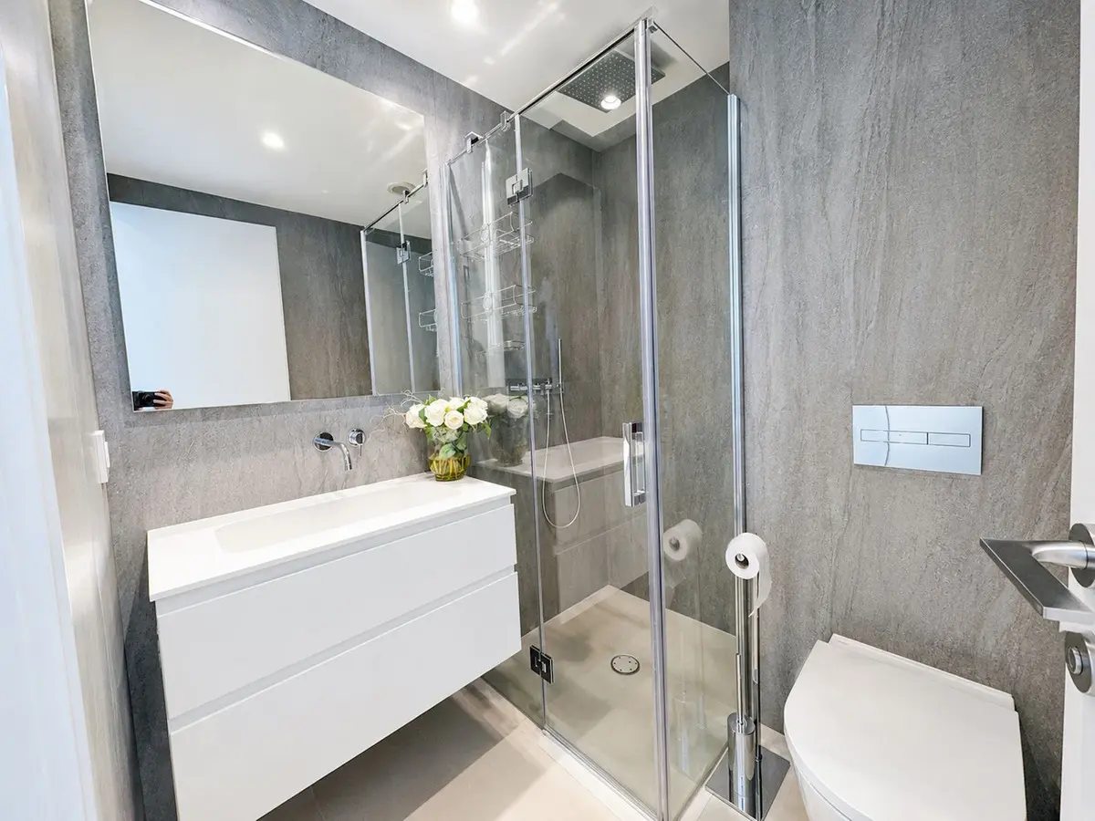 Ground Floor Apartment Of 120 M² With Balcony In Estepona, Spain