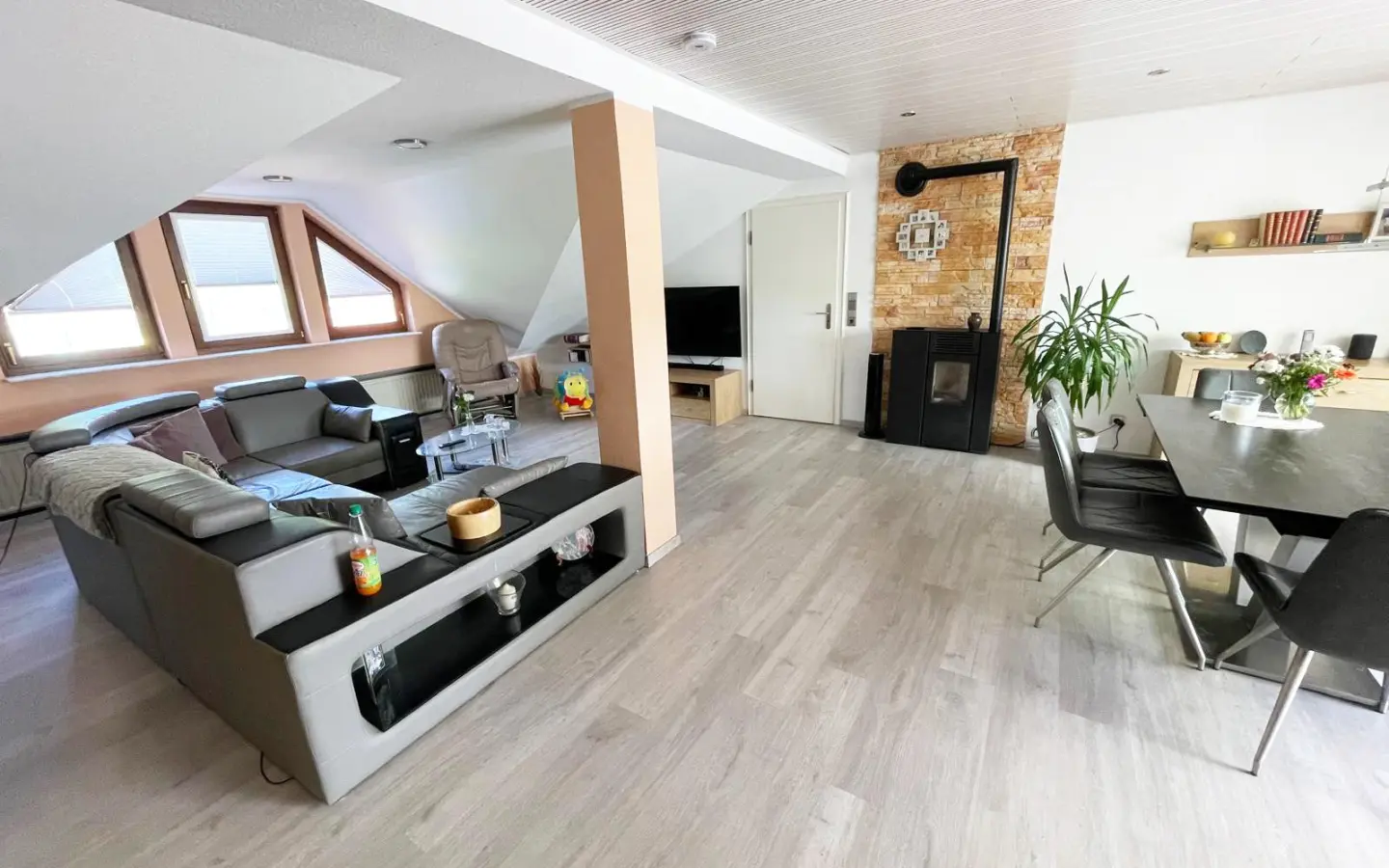 Apartment Of 330 M² In Hosenfeld