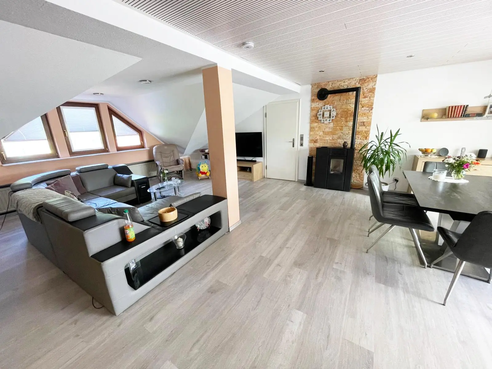 Apartment Of 330 M² In Hosenfeld