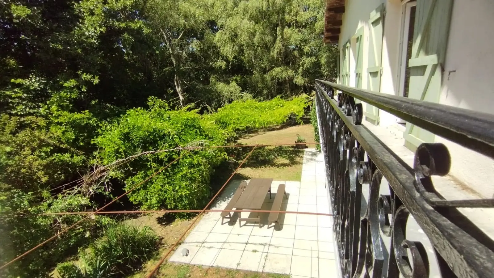House Of 4 Bedrooms With River Views, Barns, Water Sports In Riverside Village