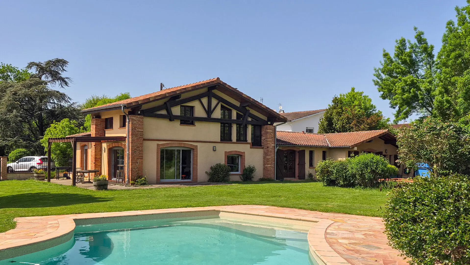 House Of 200 M² With Garden In Toulouse