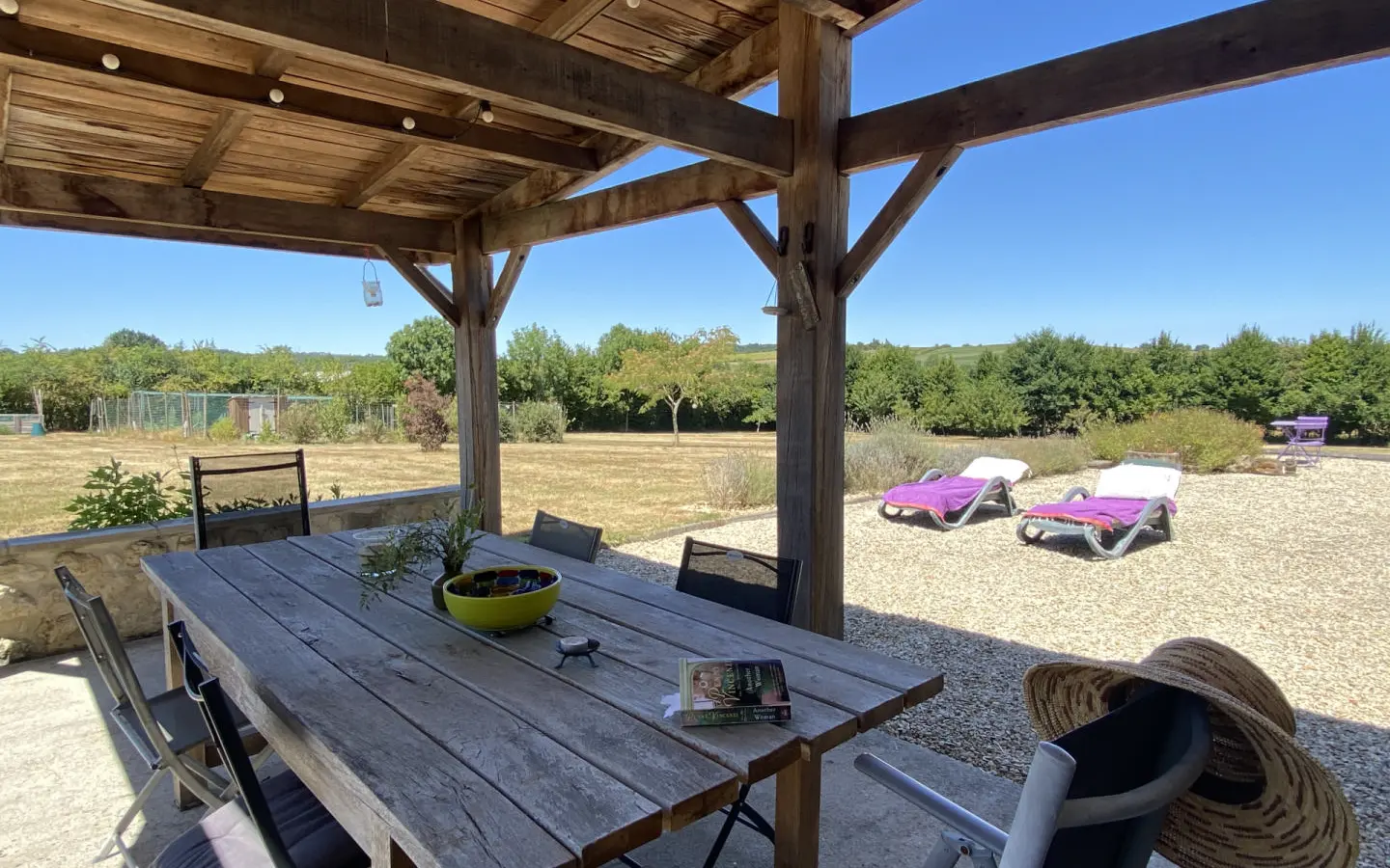 House Of 130 M² With Outbuildings And Land In Les Essards