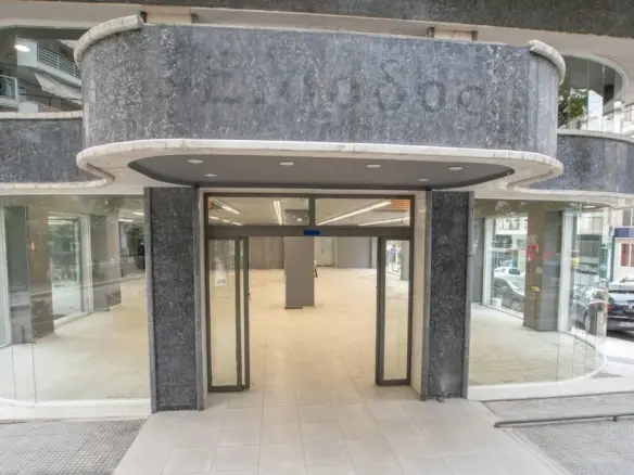 Commercial Property In Evosmos, Greece (815 M²)