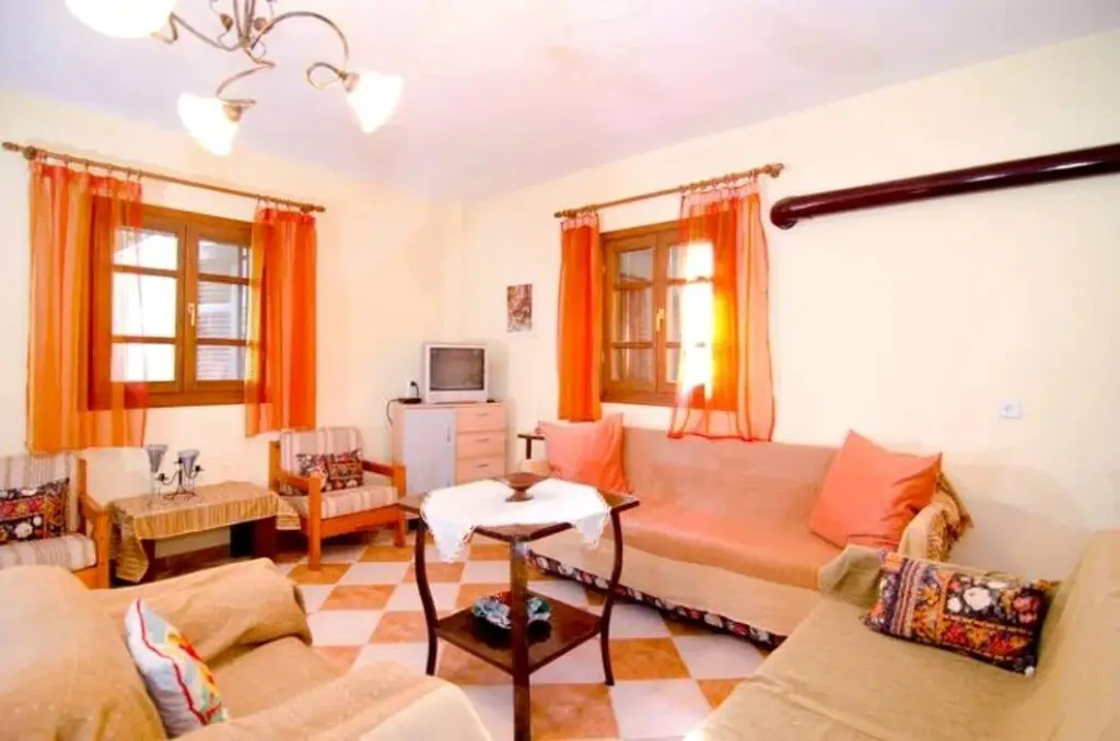 Villa Of 300 M² In Athos, Chalkidiki