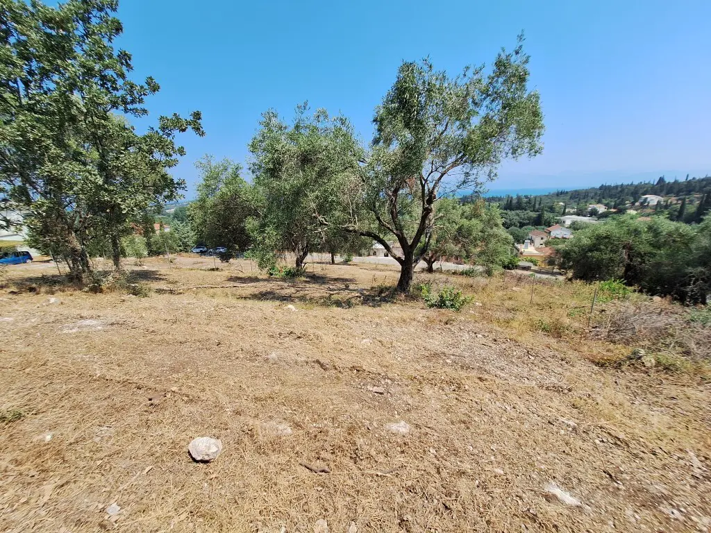 Land Of 2776 M² In Corfu