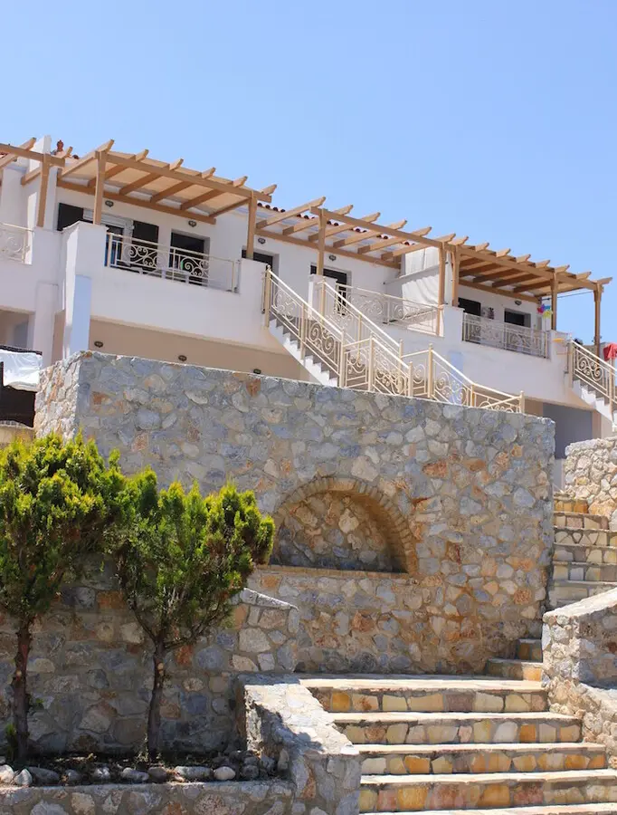 Commercial Property Of 660 M² In Attica