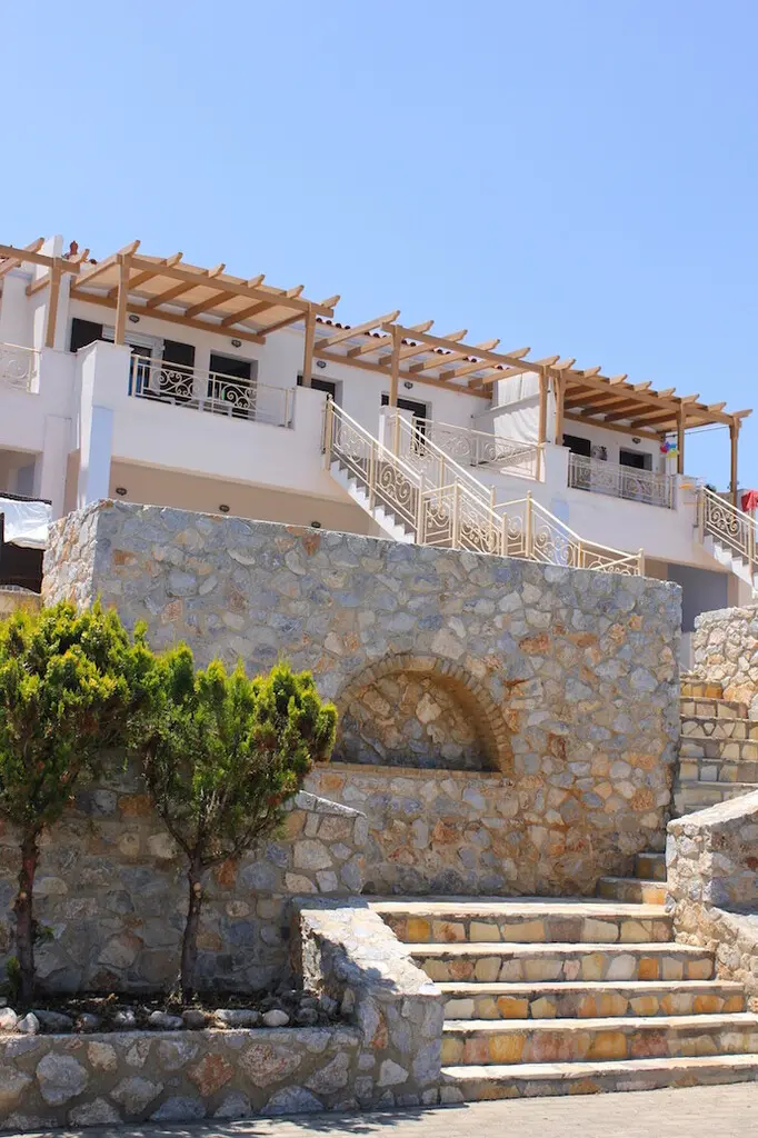 Commercial Property Of 660 M² In Attica