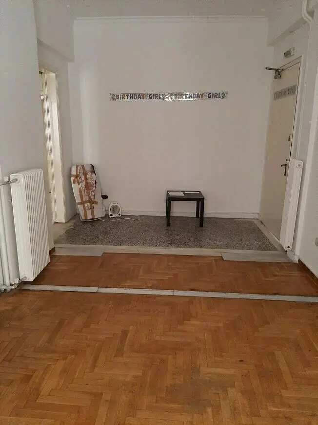 Flat Of 91 M² In Athens
