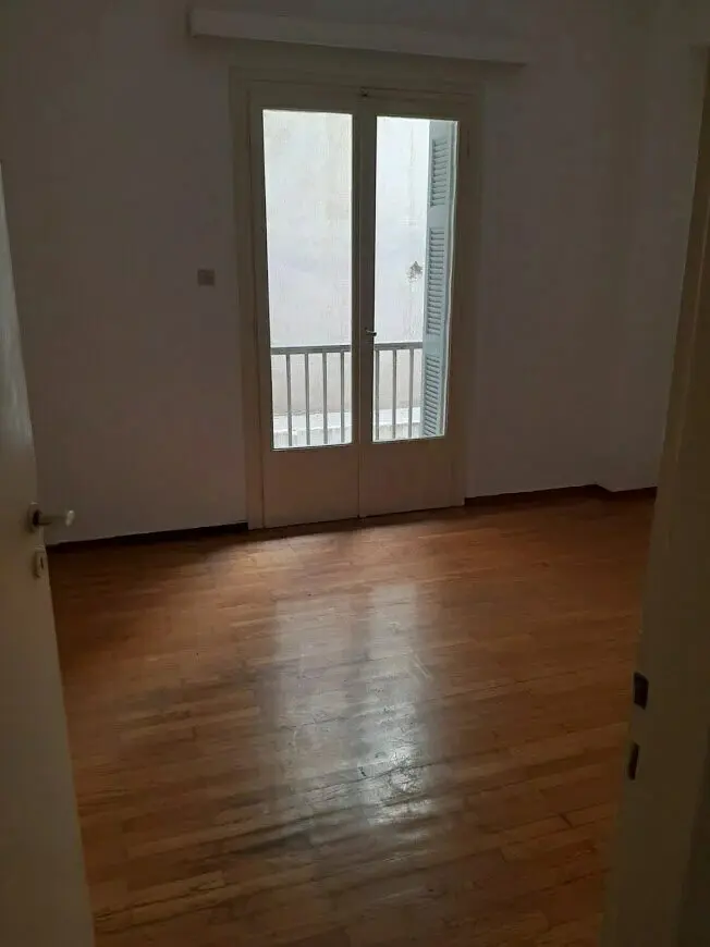 Flat Of 91 M² In Athens