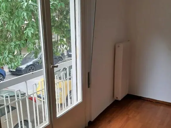Flat Of 91 M² In Athens