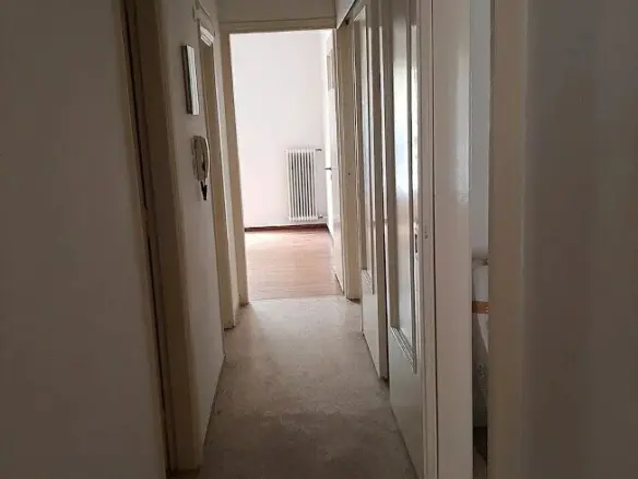 3-bedroom Flat In Piraeus Port / Center, Greece (91 M²)